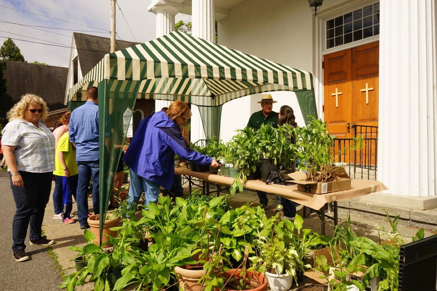 Plant Sale-17.jpg